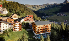 Гостиница Adler Damüls Gasthof Hotel  Дамюльс